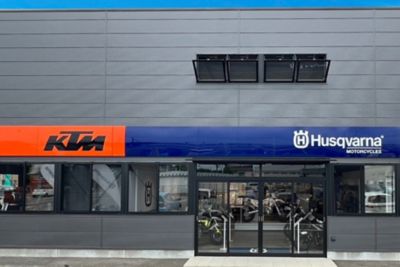 正規ディーラー『SUZUKI MOTORS』が『ハスクバーナ・モーターサイクル